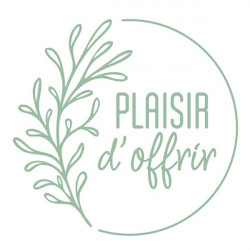 ROULEAU DE 500 ÉTIQUETTES CÉLÉBRATIONS "PLAISIR D'OFFRIR" Ø35MM VERT SUR FOND BLANC