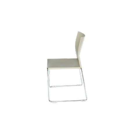 CHAISE POLYPRO VERTE EMPILABLE ACCROCHABLE PIETEMENT FIL CHROME PATINS